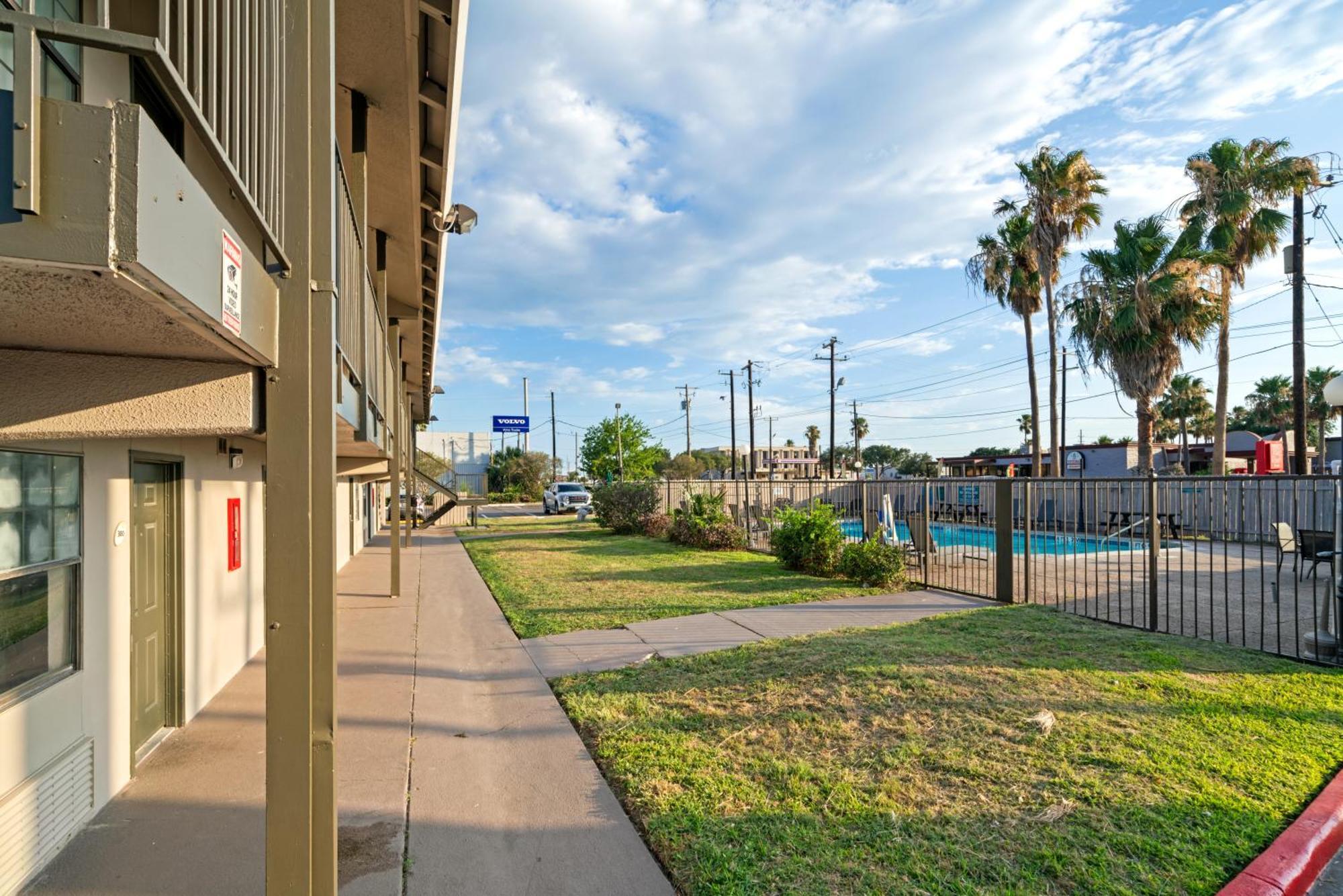 La Quinta Inn By Wyndham Corpus Christi North Exterior foto