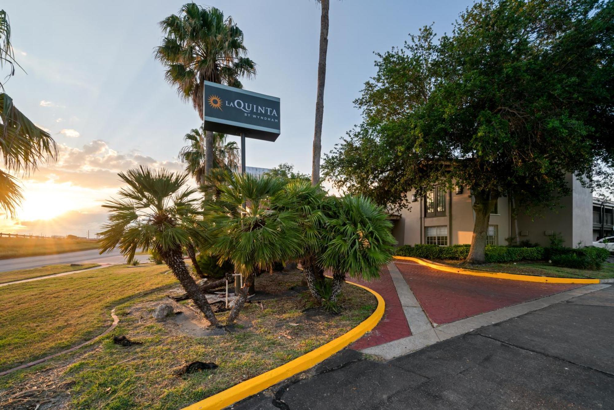 La Quinta Inn By Wyndham Corpus Christi North Exterior foto