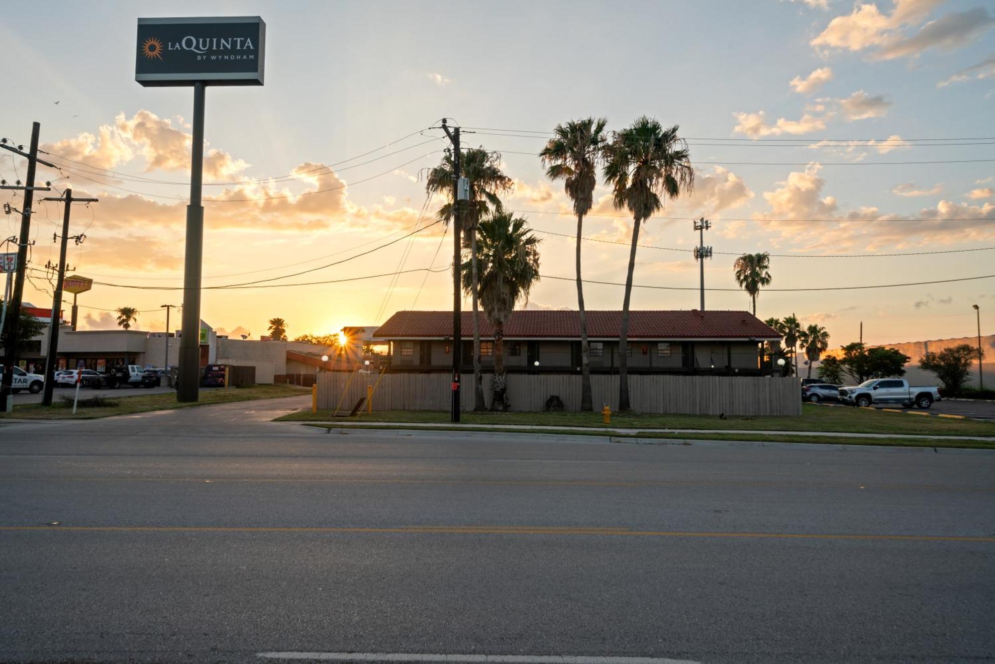 La Quinta Inn By Wyndham Corpus Christi North Exterior foto