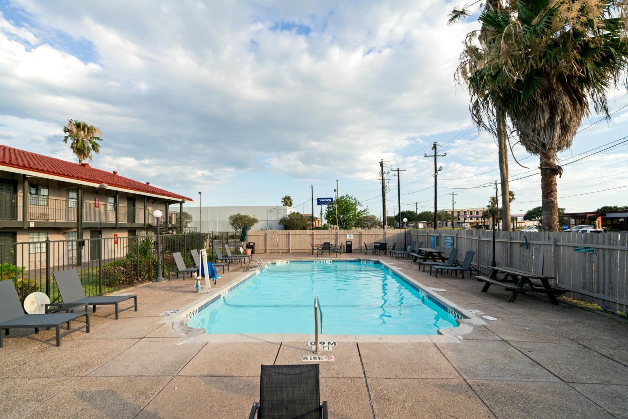 La Quinta Inn By Wyndham Corpus Christi North Exterior foto