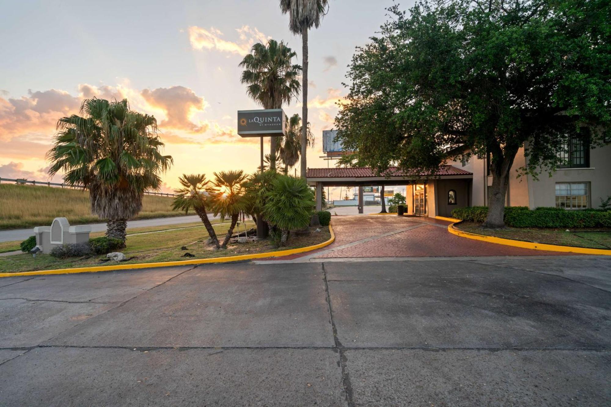 La Quinta Inn By Wyndham Corpus Christi North Exterior foto